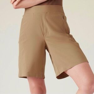 Athleta Brooklyn 9”‎ Mid-Rise Shorts Tan Size 12